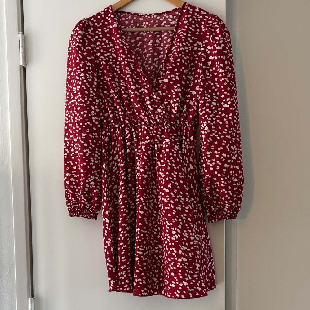 SHEIN Burgundy Floral Print Top